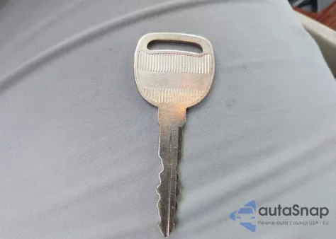 2004 Cadillac Escalade Standard z USA, uszkodzony, nr VIN 1GYEC63T84R176019